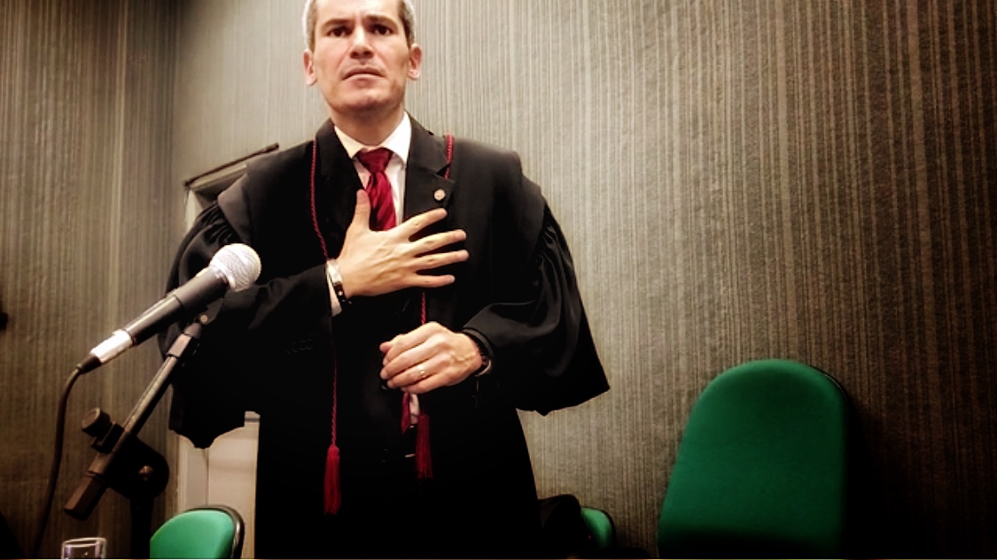 A evocação da secularidade do Júri diante de questões de Filosofia Moral